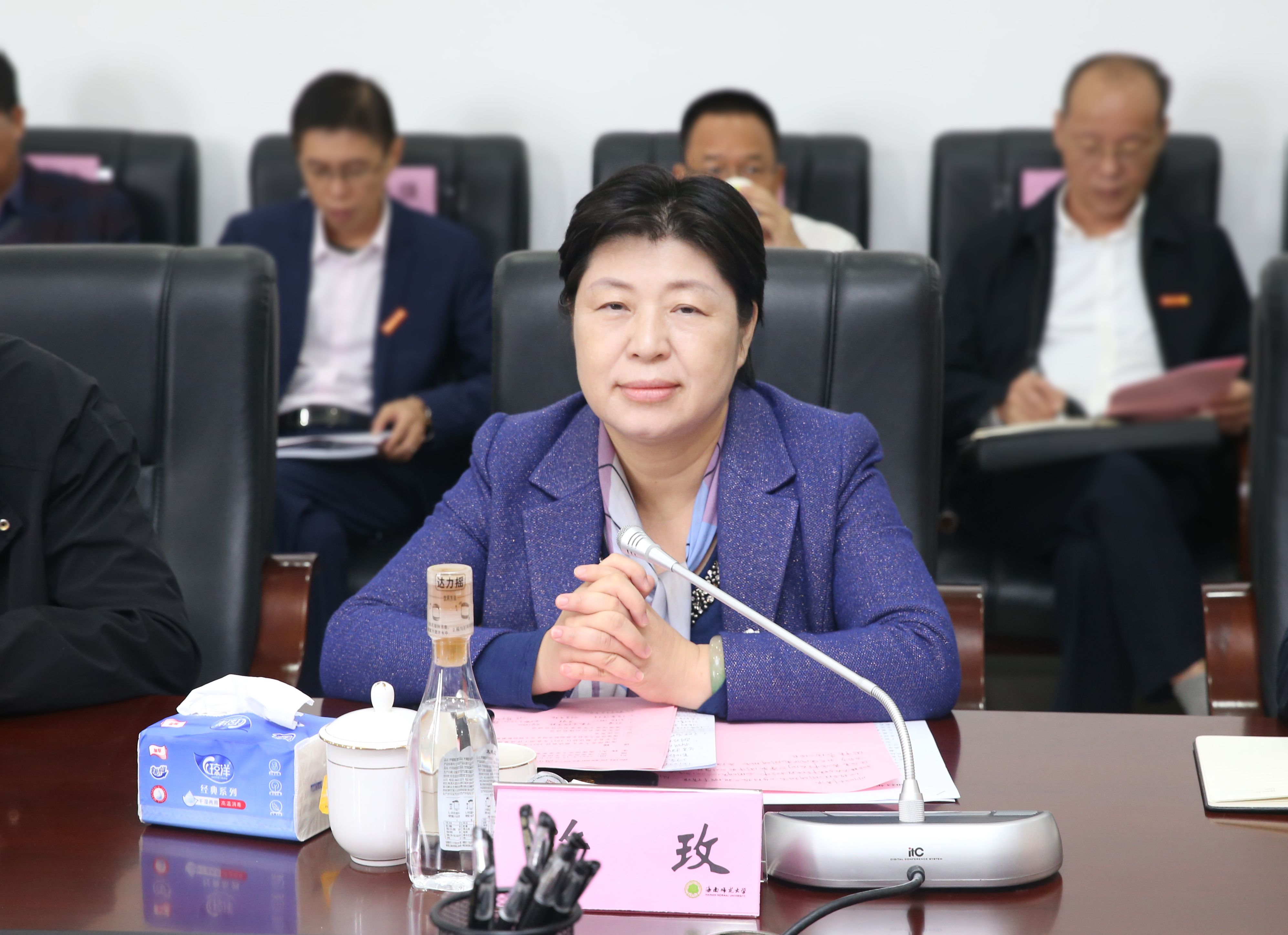 我校召开海南省教师教育改革与创新试验区(定安县)三周年座谈会