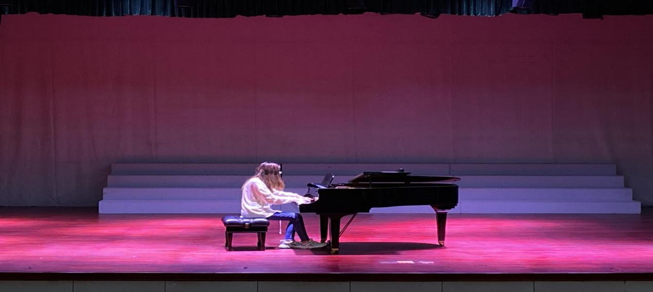 音乐学院开展参加全国和全省五项基本功比赛学生赛前技能审核活动