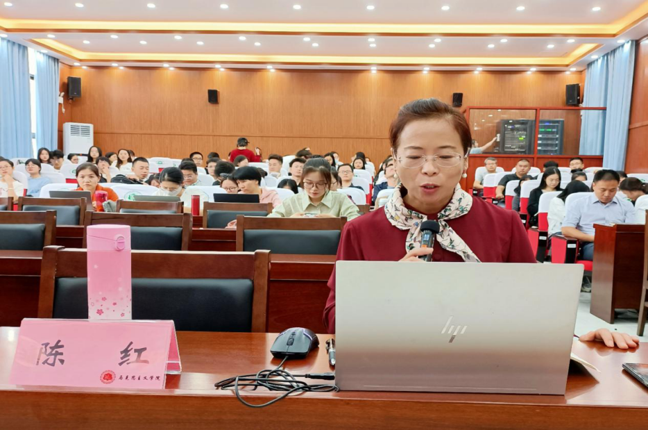 中国人民大学刘建军教授为马院师生做学术报告