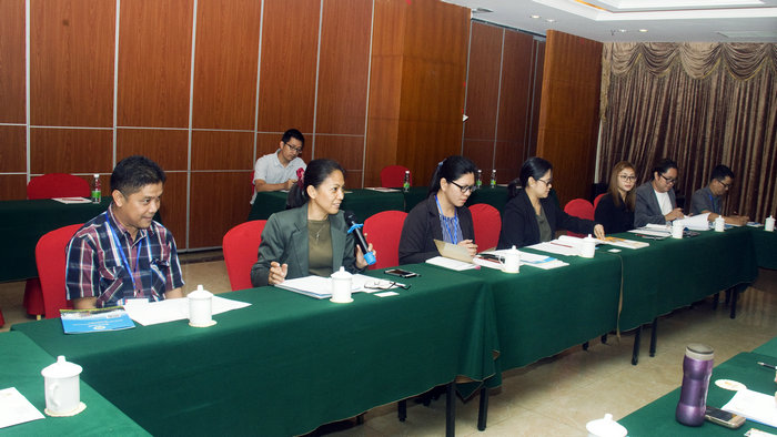 菲律宾巴拉望省行政长官办公室官员Teresa Acda 发言.JPG