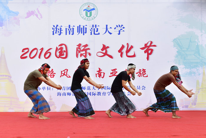 1463099513606785.jpg 孟加拉国留学生表演的《大河之舞》.jpg