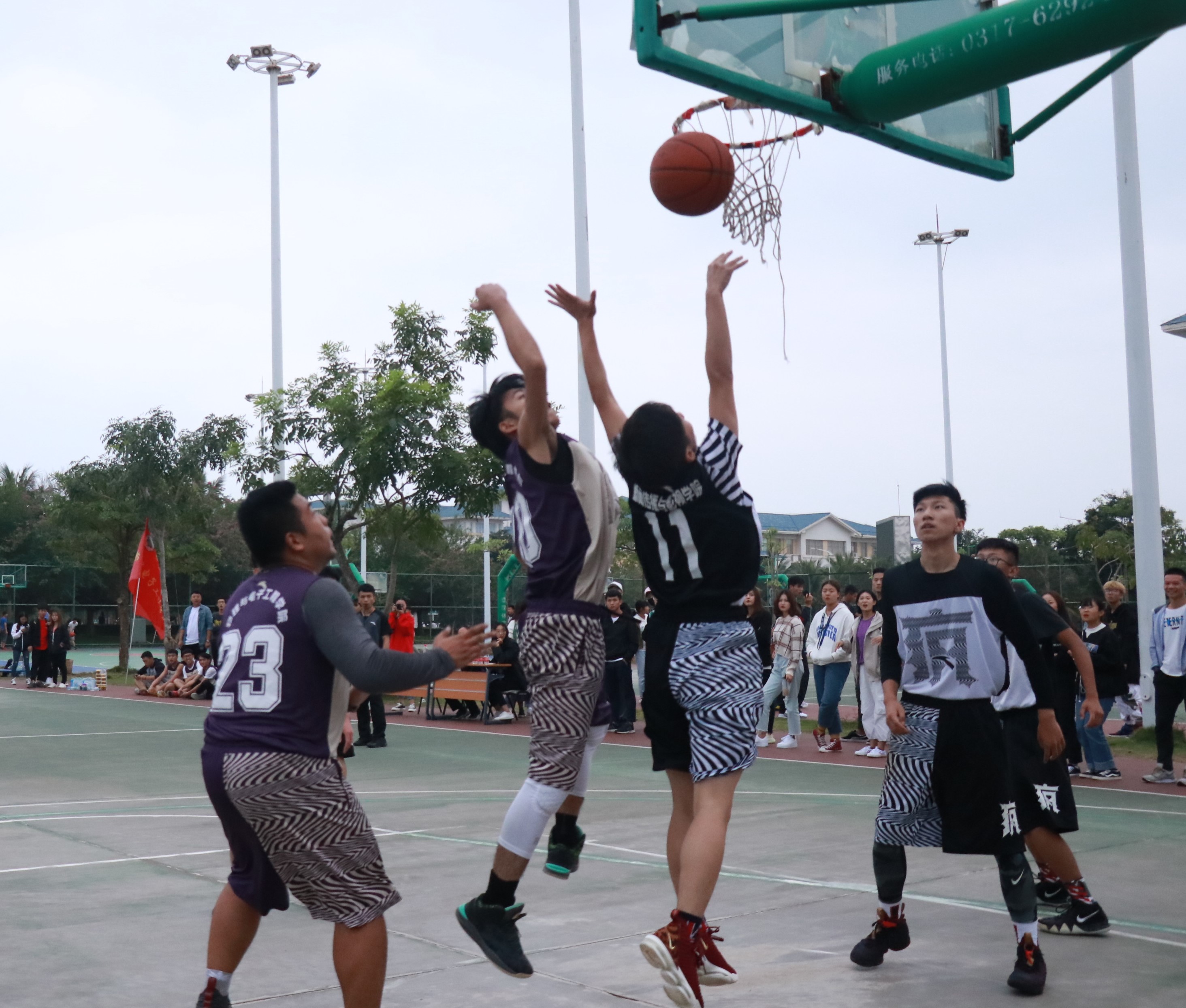 新闻传播与影视学院在我校“迎新杯”篮球赛中取得第四好成绩