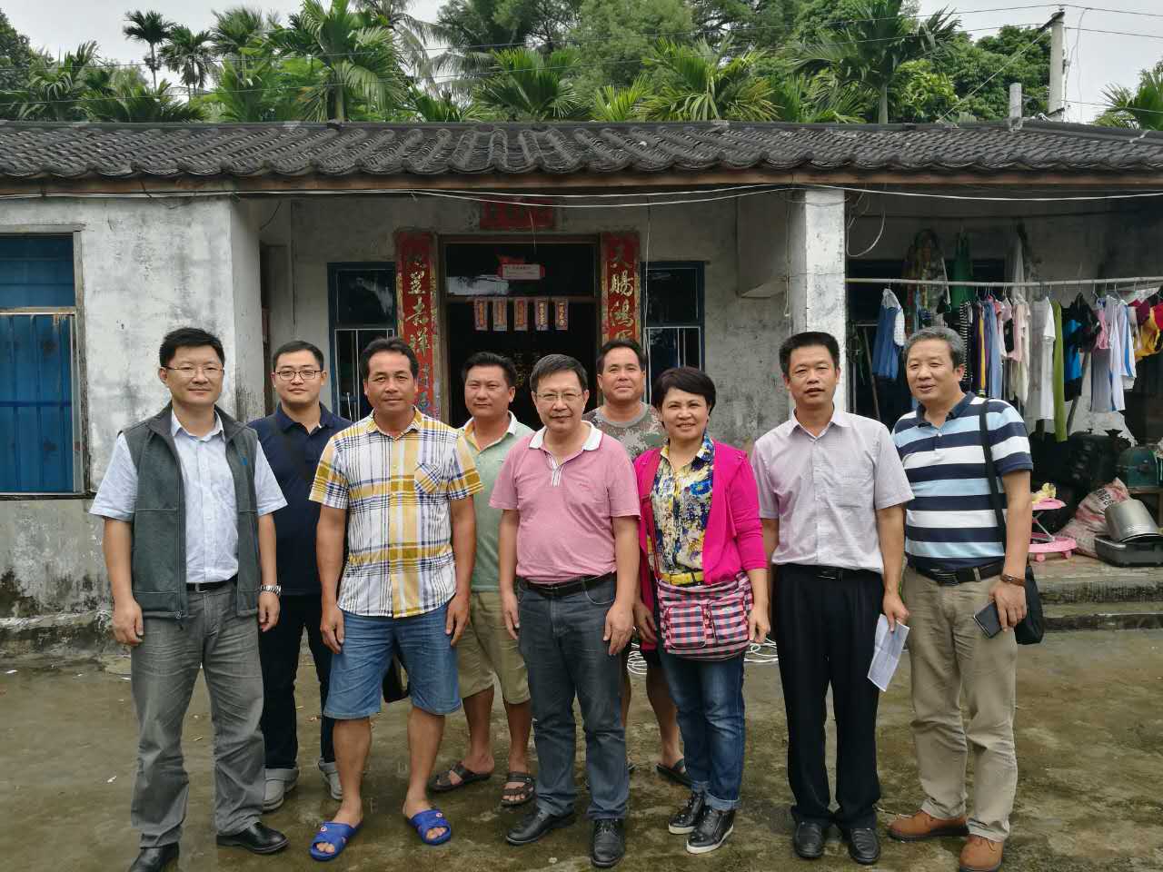 化学与化工学院用科技优势精准扶贫亚欠村贫困户