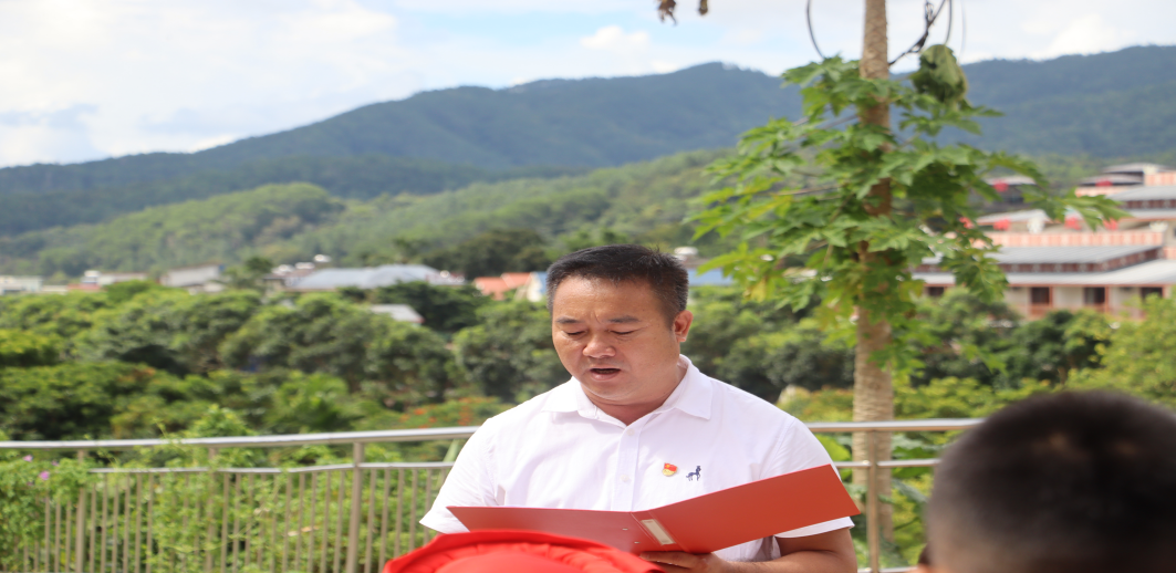 “根植希望,共育未来” 我院与五指山市水满中心学校携手举办植树活动