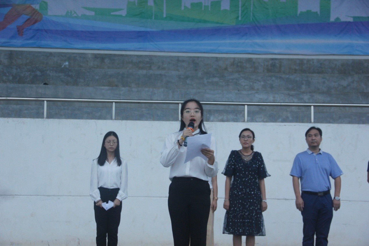 青年之声·记海南师范大学文学院“国旗下讲话”之爱国主义教育活动