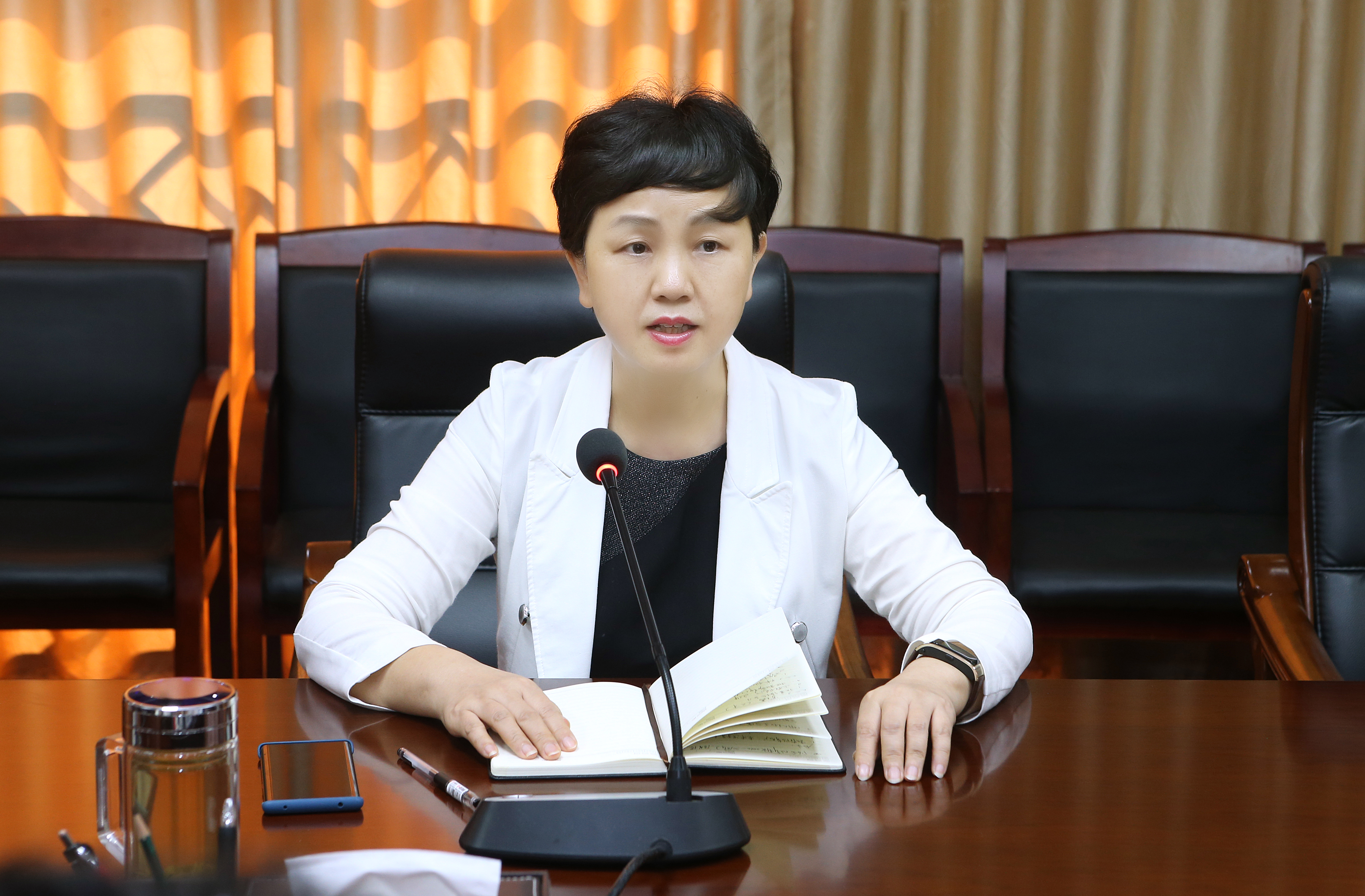 校党委书记李红梅主持召开落实省政府将龙昆南校区建成优质教育示范基地专题调研会