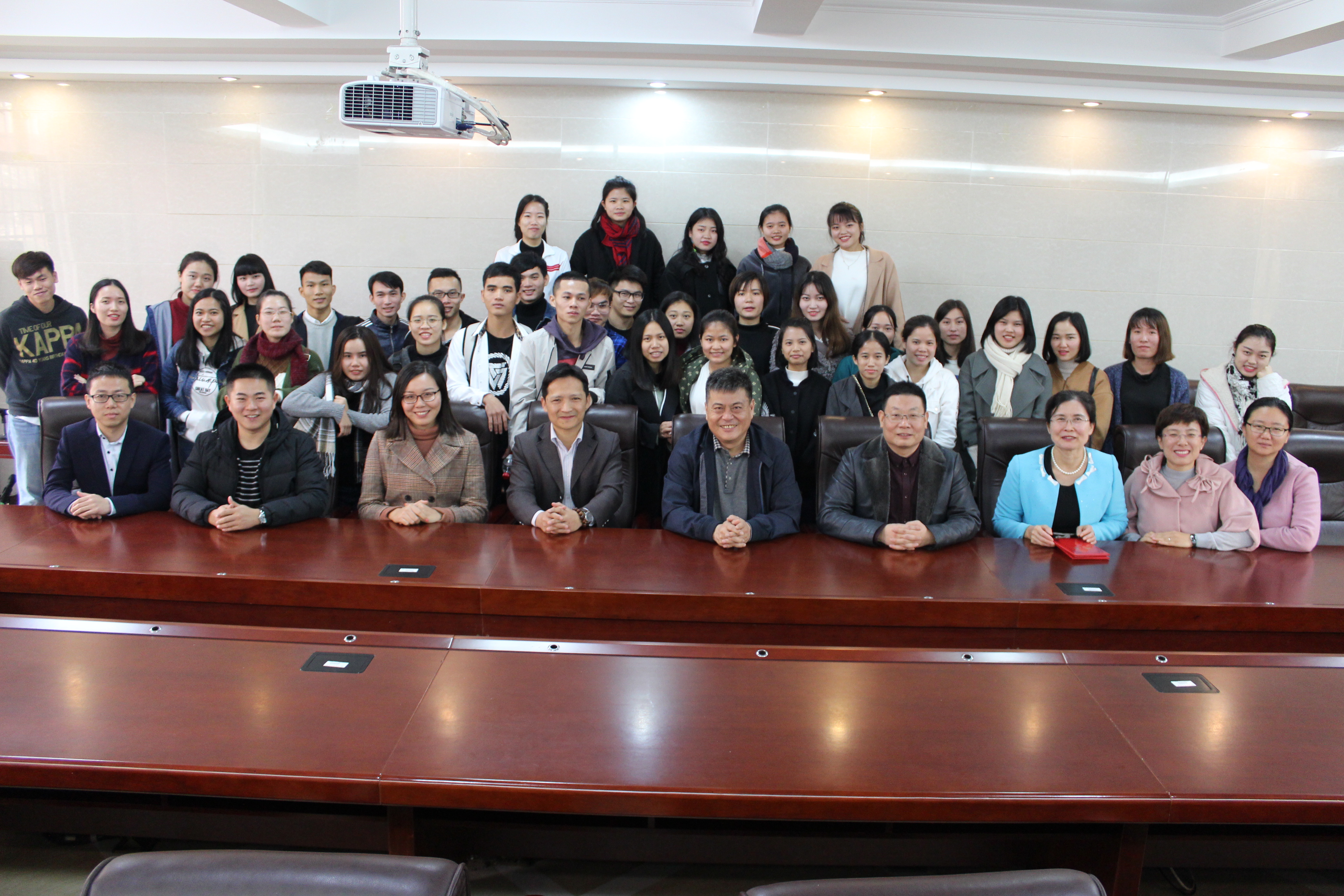 法学院邀请陈金钊教授、冯兆蕙教授指导国家社科基金申报