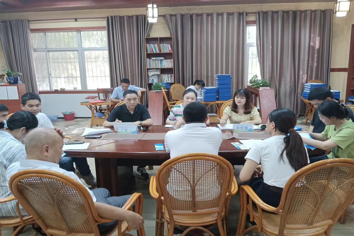 马院走访校友工作报道