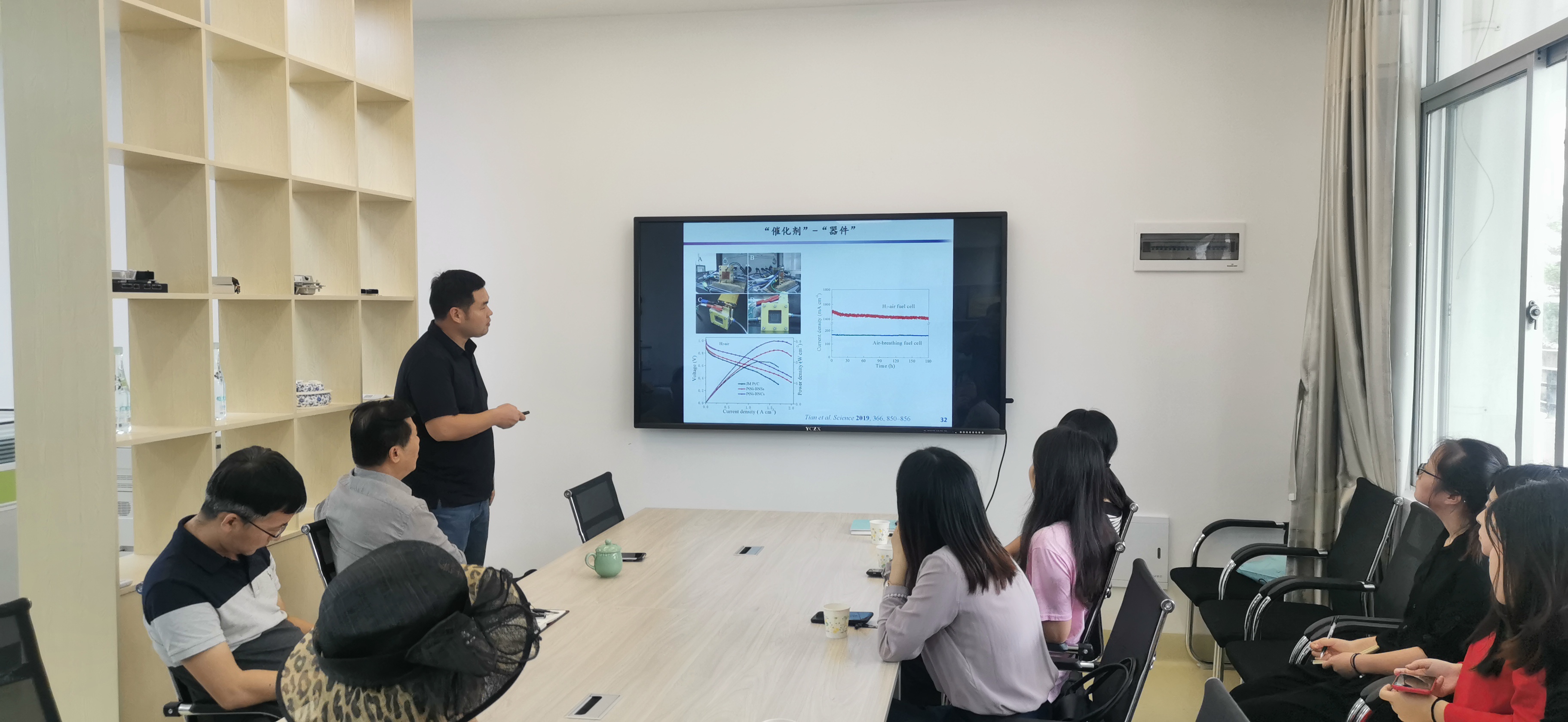 我院特邀海南大学田新龙教授作学术交流