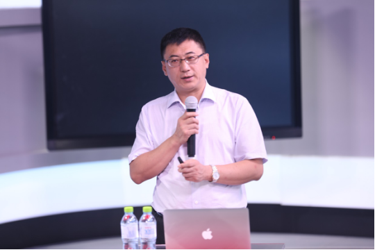 隋岩: 群体传播成为资源配置的新路径