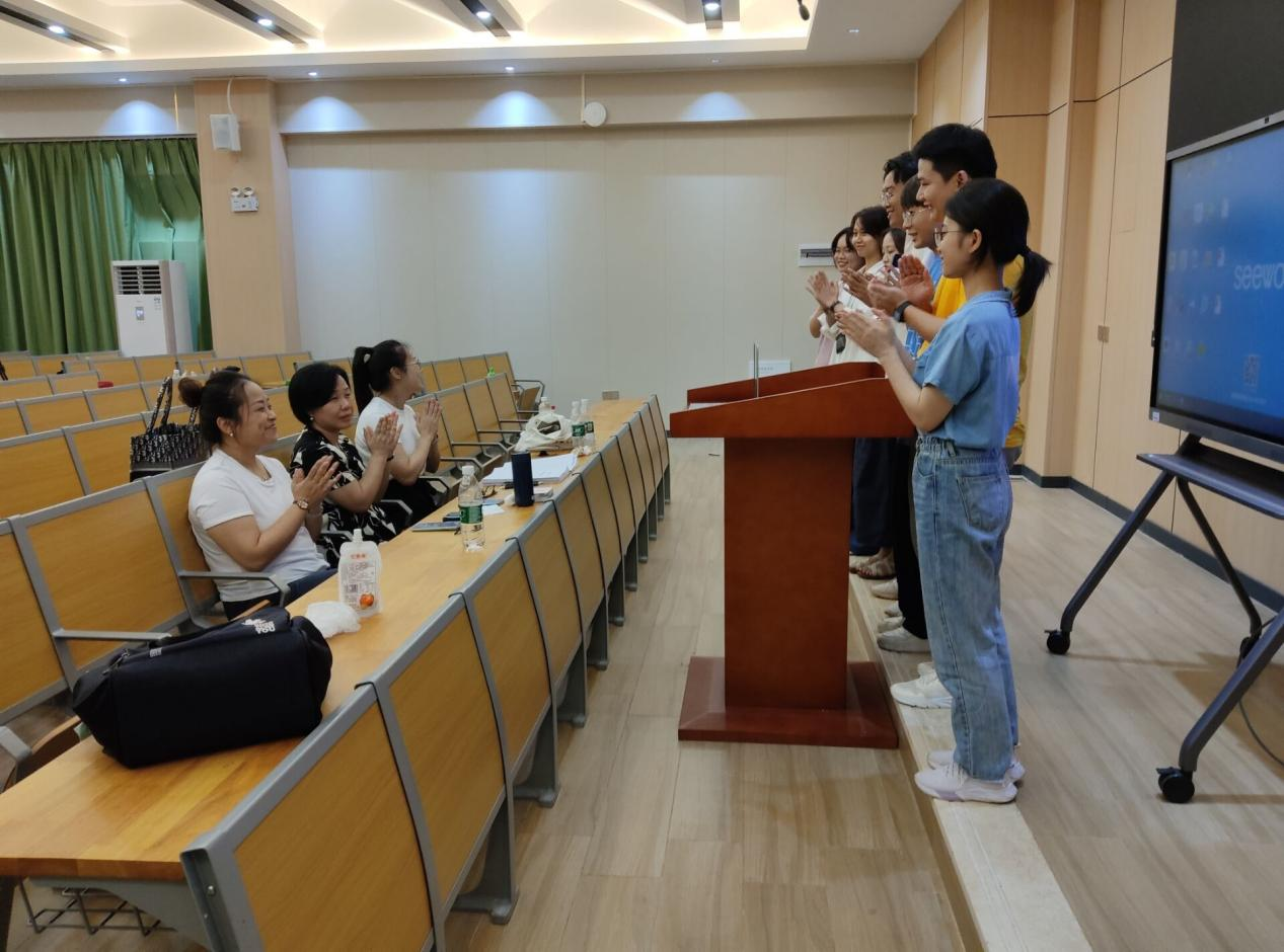 学院开展2023届新闻传播系本科毕业生毕业论文（设计）开题答辩工作