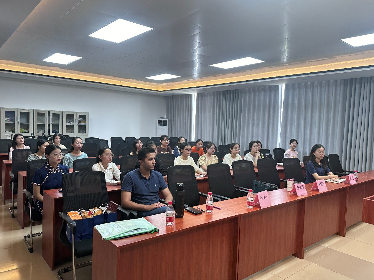 教育学院邀请观澜湖幼儿园开展就业专题讲座暨校园专场招聘会