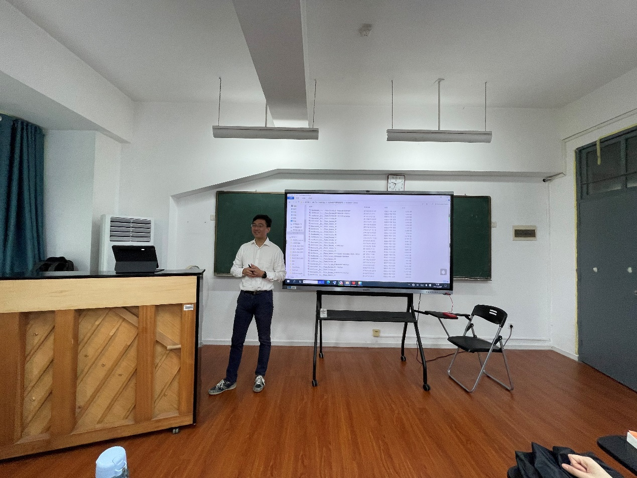 上海音乐学院邹彦教授来我院交流讲学