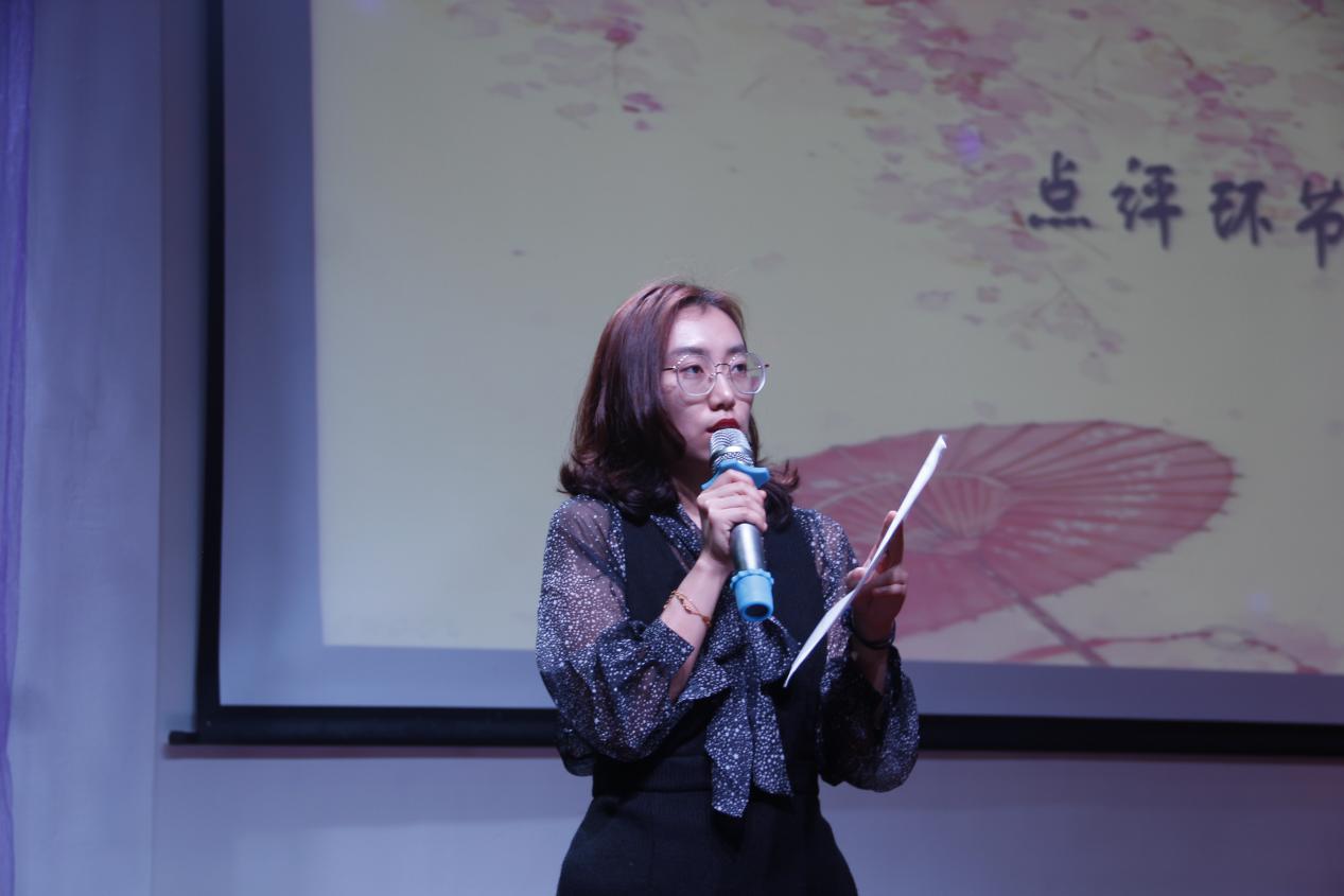 华裳秀典,莫负韶华——记青年之声·文学院女生节之“华裳秀典,莫负韶华”时装秀