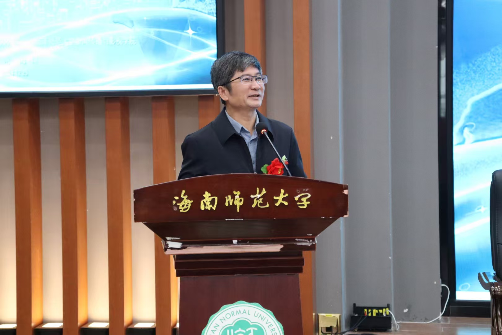 学院新闻|我校新闻传播与影视学院举行校企合作协议签署暨纪录片《南海之光》开机仪式